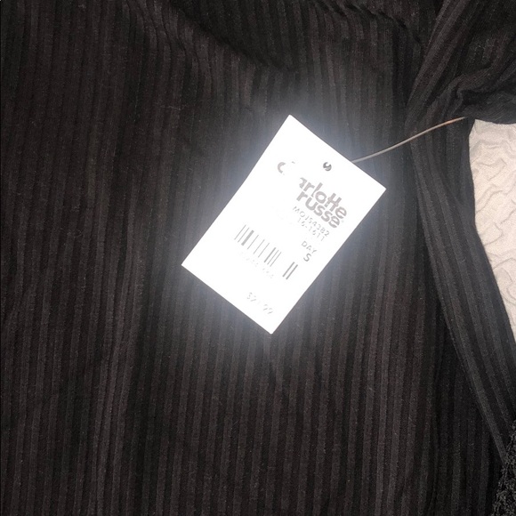 NWT floral bell sleeve top - Picture 3 of 3